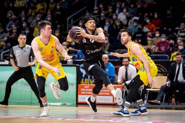 自由球员身 自由球员身