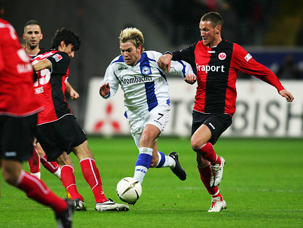 于耳垂的中 于耳垂的中